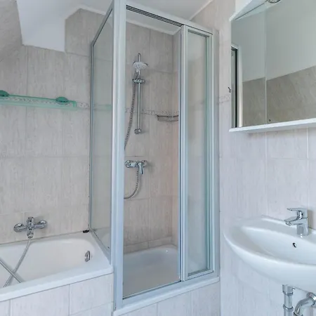 Apartment Haus Jenny C 5 *